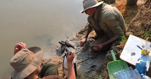 Naučnici koji rade na iskopavanju (Foto: Geoff Duller / BBC.com)