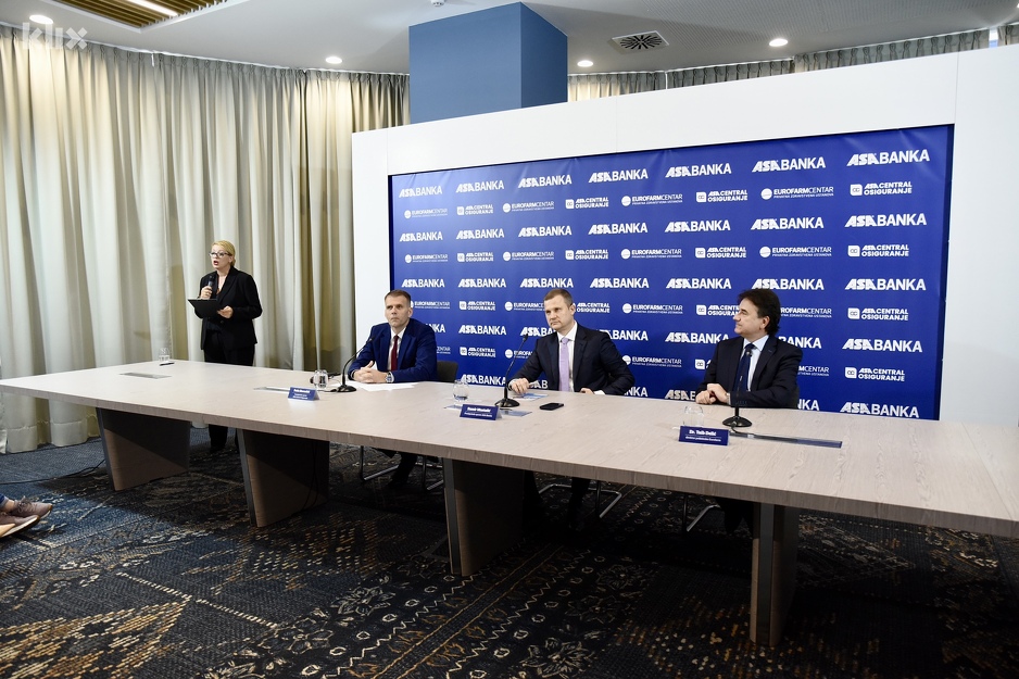 Nenamjenski i zamjenski krediti ASA Banke uz besplatno zdravstveno osiguranje (Foto: T. S./Klix.ba)