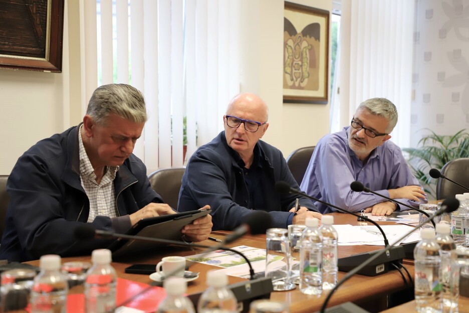 Mirsad Hadžirović, Amir Vuk Zec i Srđan Mandić (Foto: Općina Centar)