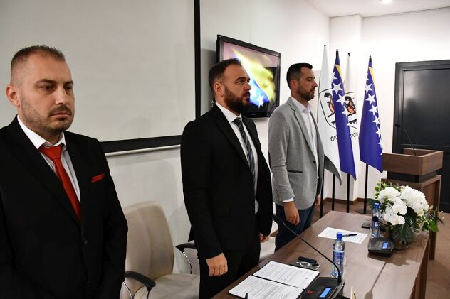 Selver Zećirović (SDP), Tarik Stambolić (NiP) i Amar Bungur (NS) (Foto: Općina Ilidža)