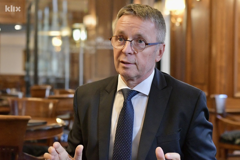 Mikloš u dva navrata obavljao ulogu ministra finansija (Foto: I. Š./Klix.ba)