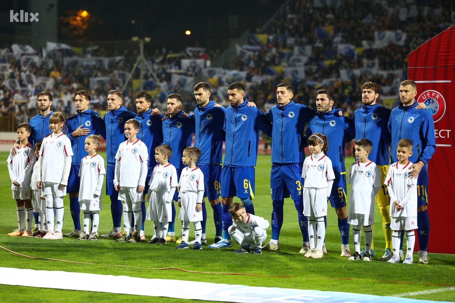Scena tokom intoniranja himne Bosne i Hercegovine (Foto: I. L./Klix.ba)