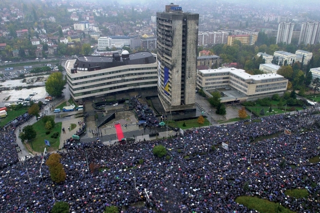 Dženazi Aliji Izetbegoviću je prisustvovalo više od 100.000 ljudi