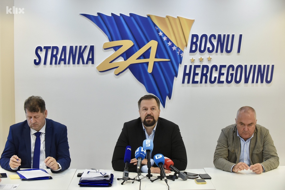 Emir Dedović, Muamer Bandić i Almir Bečarević (Foto: T. S./Klix.ba)