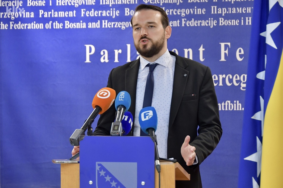 Čavalić: Ograničava se sloboda govora (Foto: I. Š./Klix.ba)