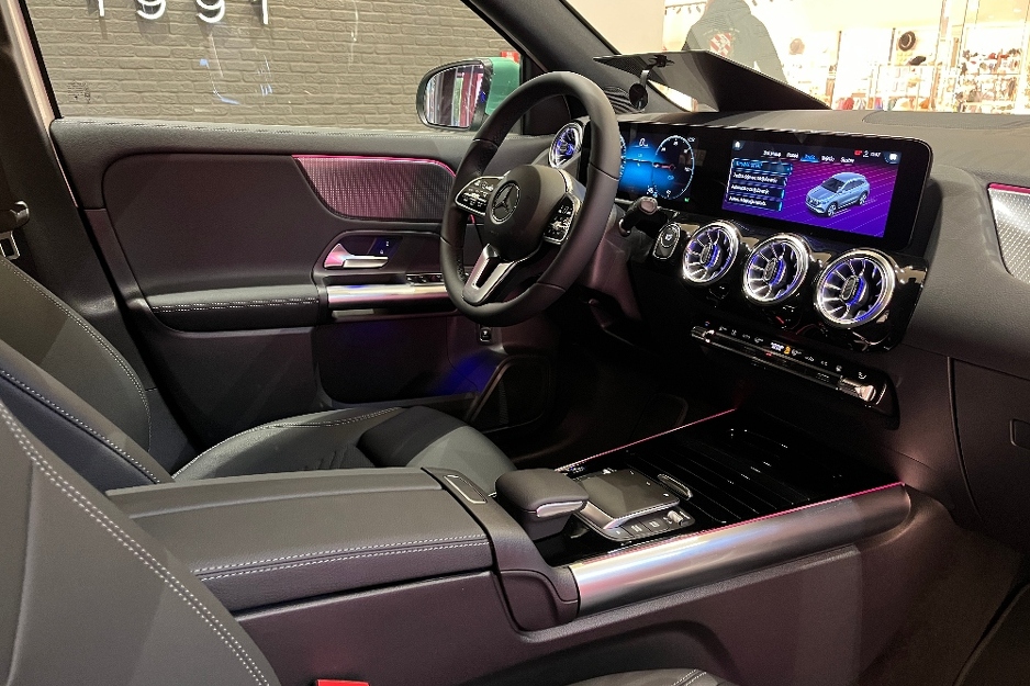 Unutrašnjost Mercedes-Benz EQA