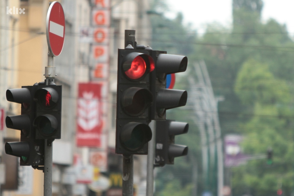 Moderni semafor sa tri boje slavi 100 godina postojanja