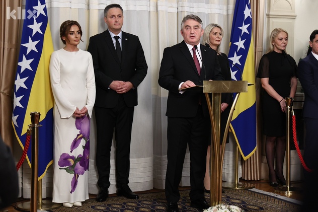Članovi Predsjedništva BiH sa suprugama (Foto: I. L./Klix.ba)