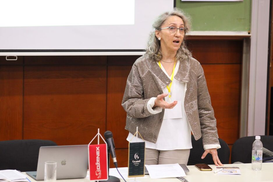 Vajzović Nizamić: Nema uspješnog demokratskog društva bez šire edukacije