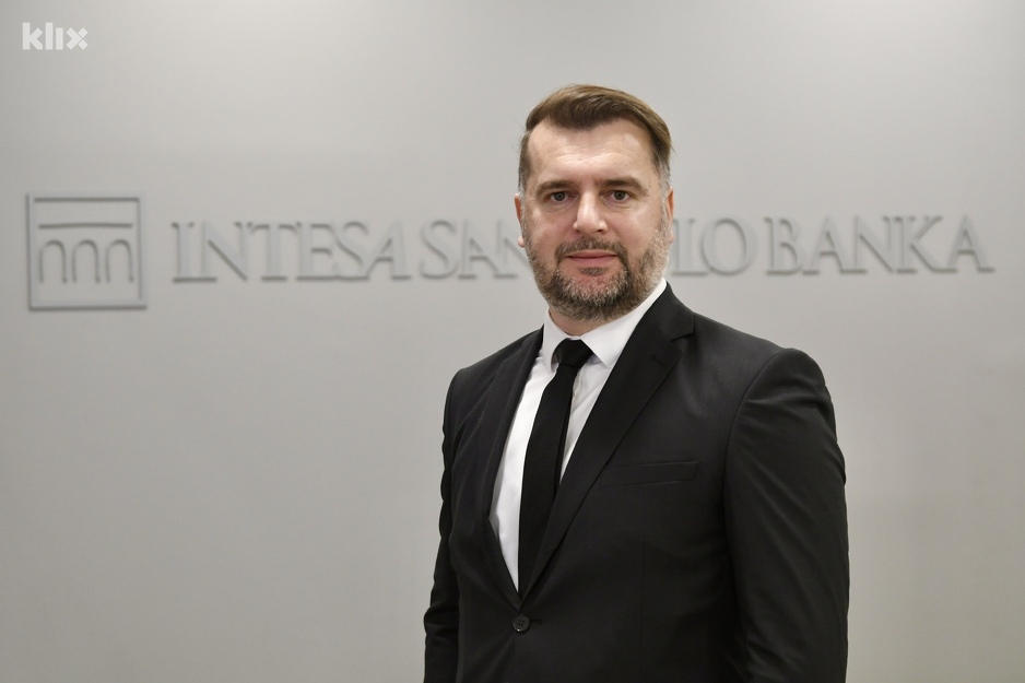 Edin Arapović, direktor filijale/regije Sarajevo i sam je počeo kao bankarski službenik (Foto: D. S./Klix.ba)