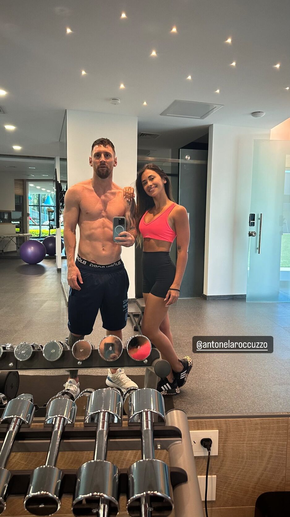 Lionel Messi i Antonella Roccuzzo (Foto: Instagram)