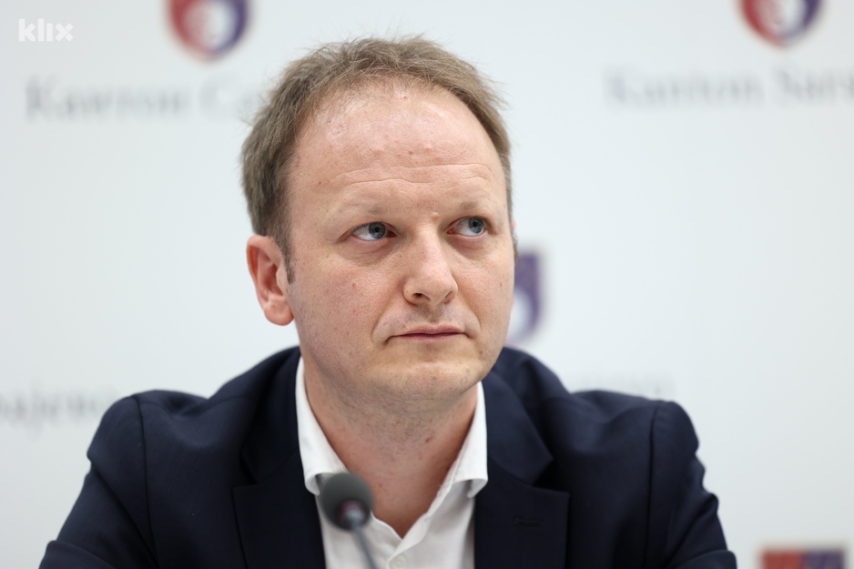 Bošnjak: Intenzivno komuniciramo sa svima (Foto: I. L./Klix.ba)