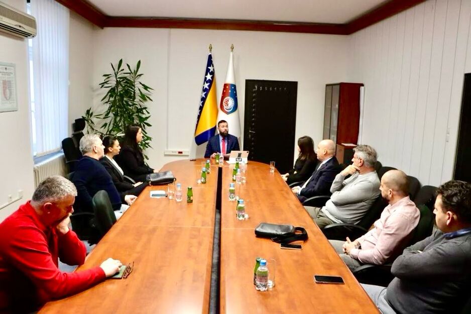 Detalj sa sastanka (Foto: Vlada KS)