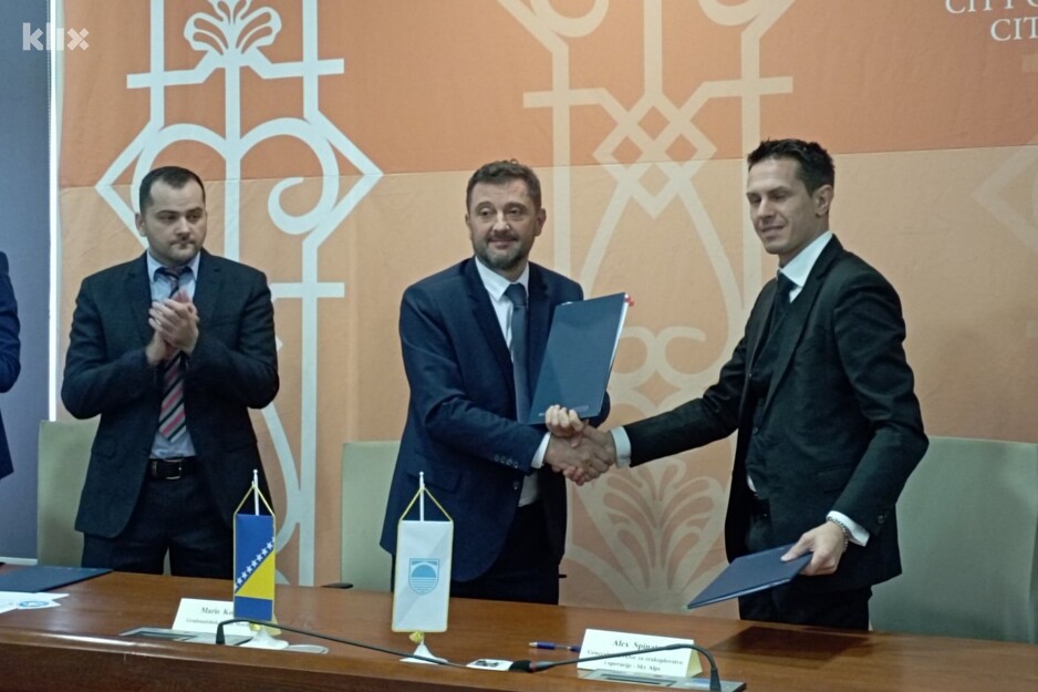 Potpisivanje ugovora u Mostaru (Foto: G. Š./Klix.ba)