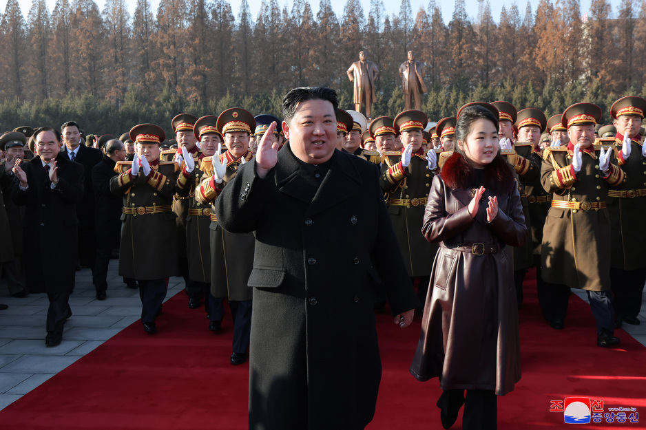 Kim Jong Un i njegova kćerka (Foto: EPA-EFE)