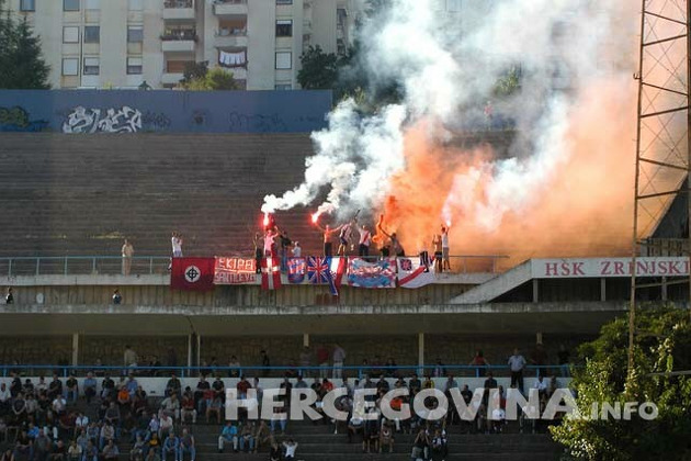 Keltki križ na tribini