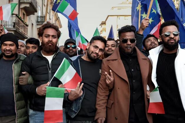 Protesti protiv antiislamskih odluka u Monfalconeu/ Foto: Mara Fella