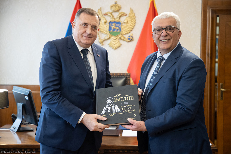 Foto: Facebook/Andrija Mandić