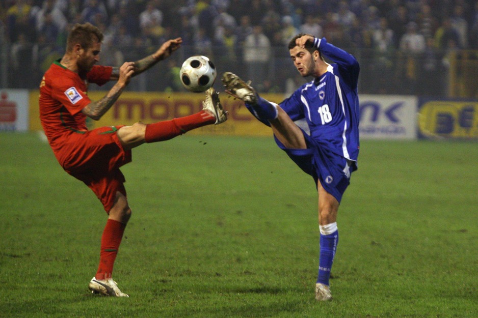 Miralem Pjanić u prvom baražu protiv Portugala (Foto: NS BiH)