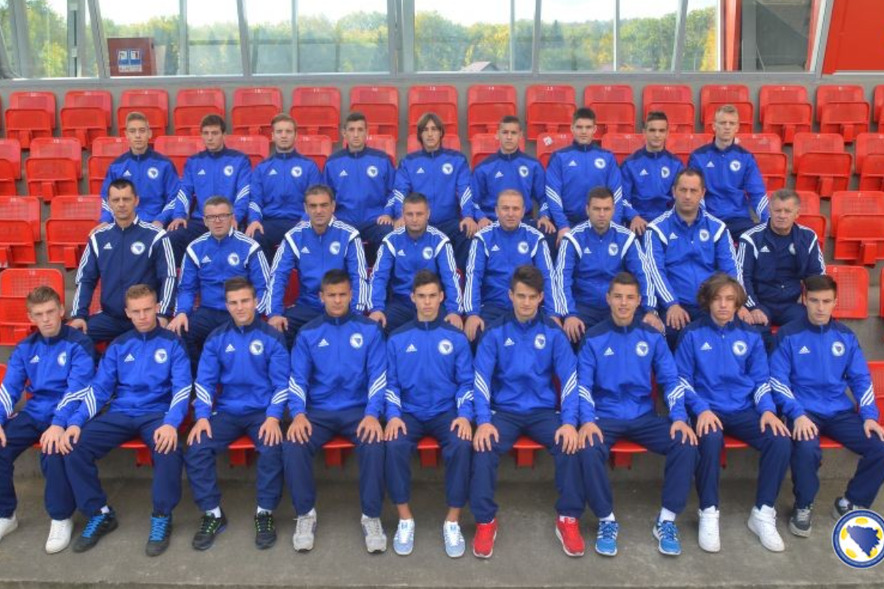 Generacije nogometaša BiH koja se prva plasirala na Euro (Foto: NS BiH)