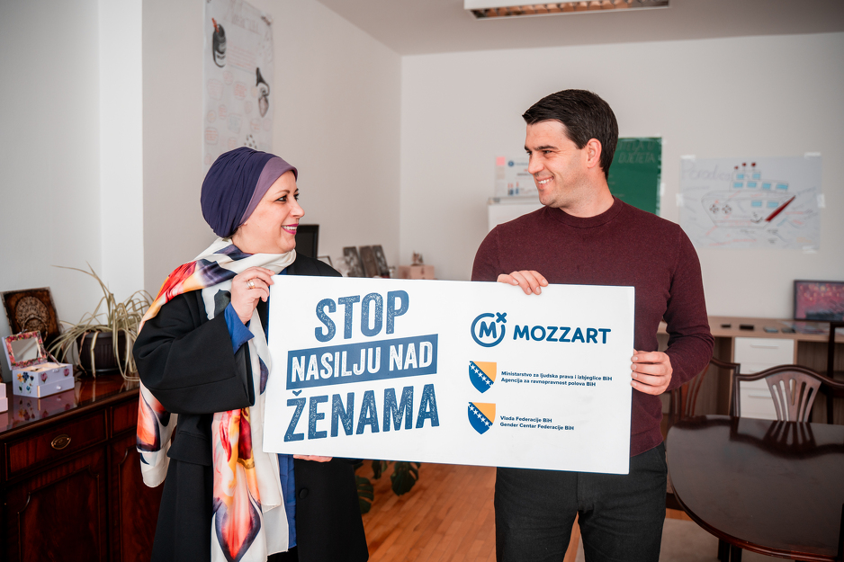 Mozzart's donation to the Safe House in Sarajevo