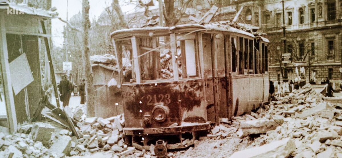 Tramvaj uništen tokom Drugog svjetskog rata (Foto: Klix.ba)