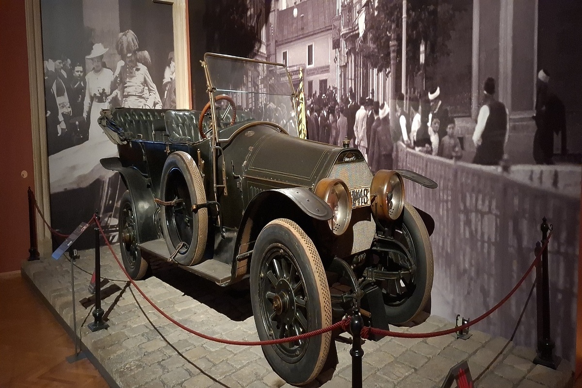 Automobil u kojem je Franz Ferdinand bio u trenutku ubistva (Foto: Klix.ba)