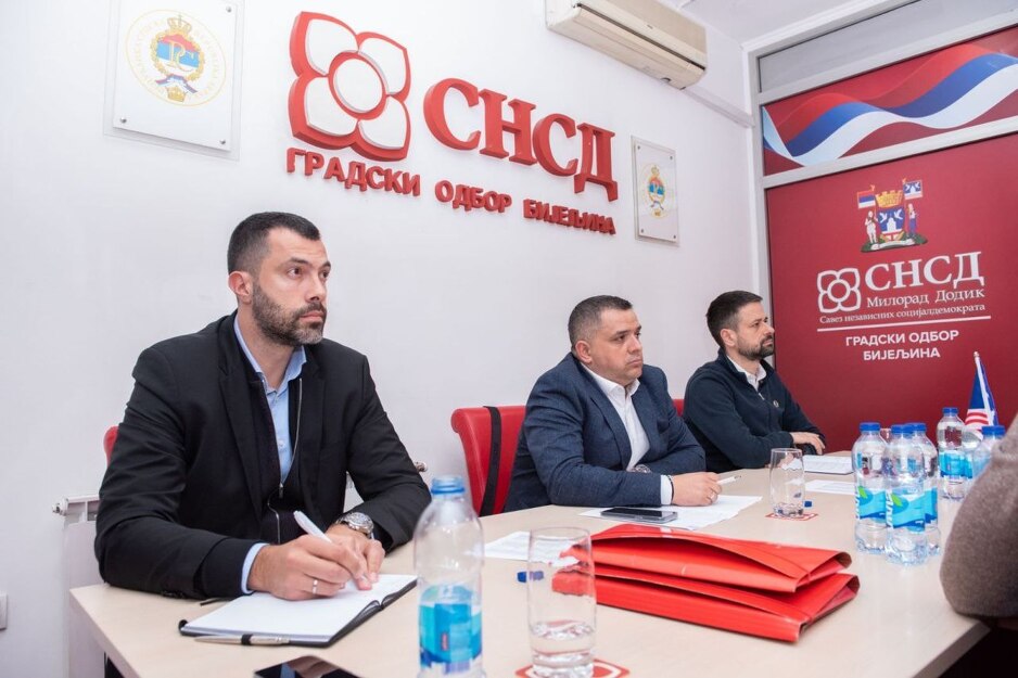 Igor Dodik na stranačkom sastanku u Bijeljini (Foto: SNSD)