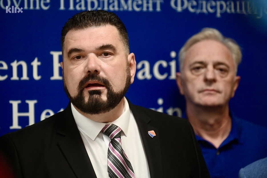 Mešalić: Urušen je princip vladavine prava (Foto: T. S./Klix.ba)