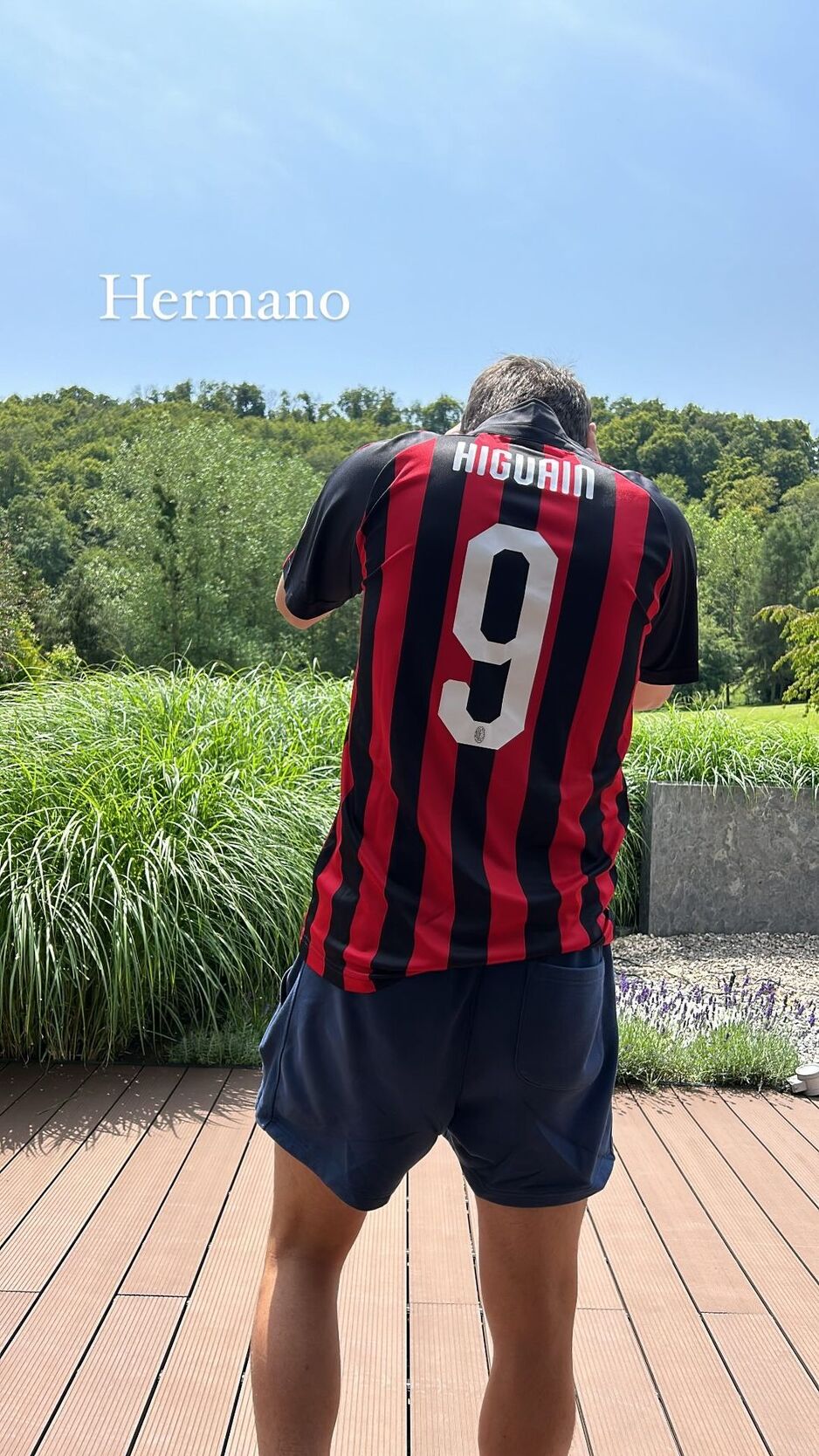 Pjanić poslao poruku Higuainu (Foto: Instagram)