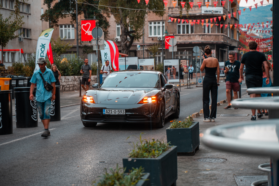 Porsche Taycan 4S