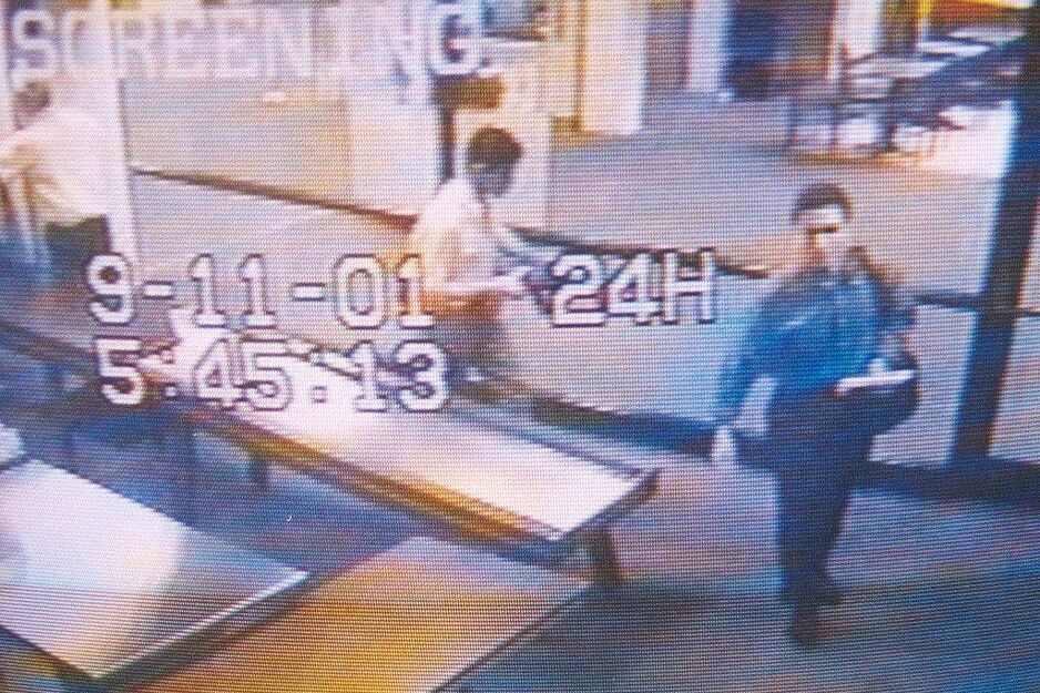 Atta i al-Omari dolaze na aerodrom u Portlandu ujutru 11. septembra