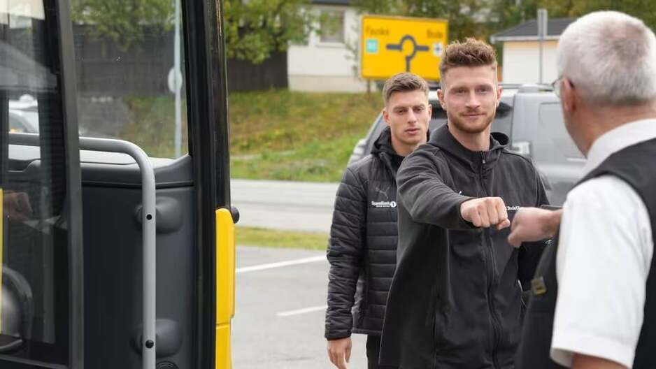 Igrači norveškog kluba krenuli na zajedničko putovanje (Foto: Twitter)