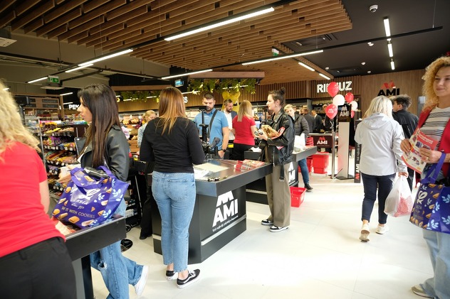 AMI supermarket