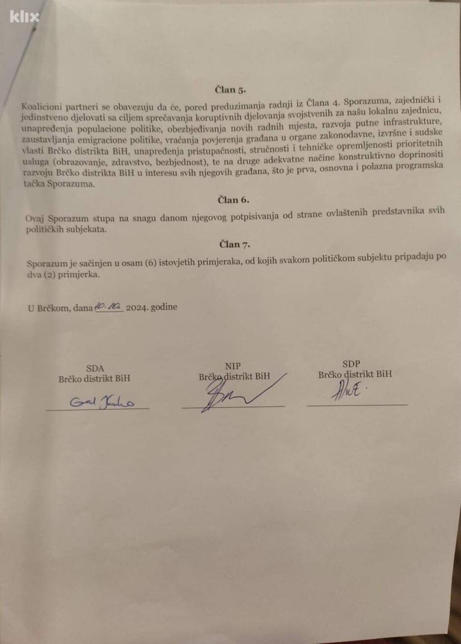 Dokument o koalicionopj saradnji koji su u Brčkom potpisali SDA, SDP i NiP