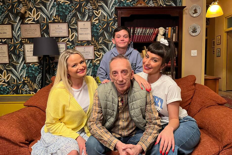 Ivana Vojinović, Admir Glamočak, Isa Seksan i Alisa Čajić na snimanju serije