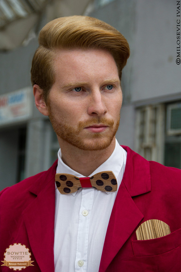 Bowtie Wooden Style