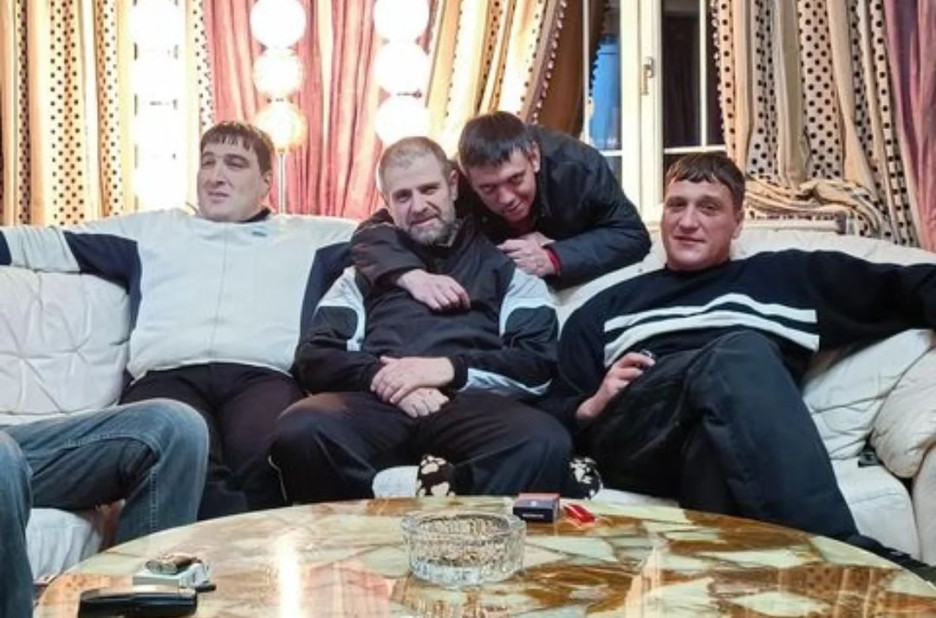 Muhamed s ekipom iz serije