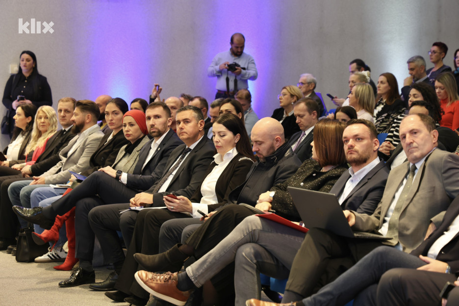 Gledaj sebi posla (Foto: I. Š./Klix.ba)