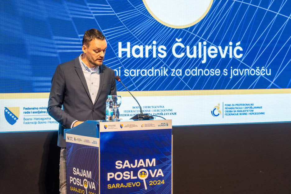 Gledaj sebi posla