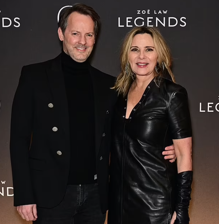 Russell Thomas i Kim Cattrall (Foto: Twitter)