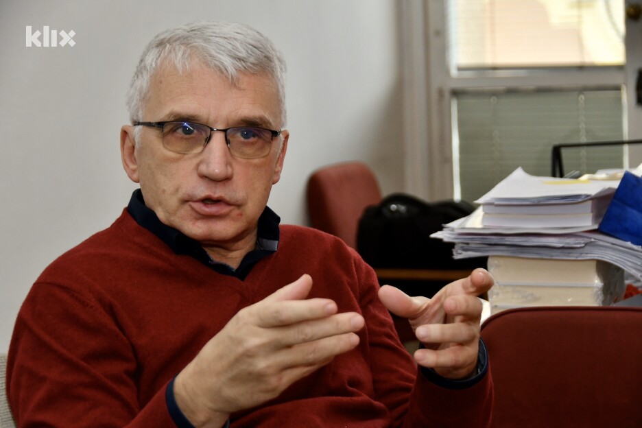 Emeritus Aziz Šunje, penzionisani profesor Ekonomskog fakulteta u Sarajevu (Foto: D. S./Klix.ba)