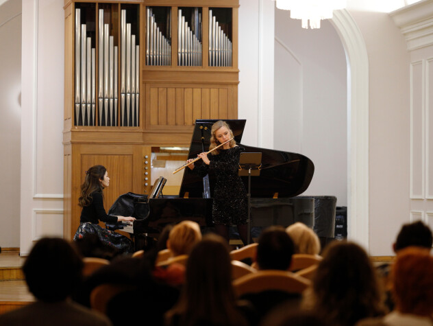 Flautistica Iva Ugrčić i pijanistica Satoko Hayami (Foto: Vanja Čerimagić)