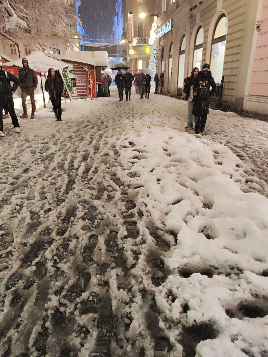 Sarajevska ulica Ferhadija (Foto: Čitatelj)