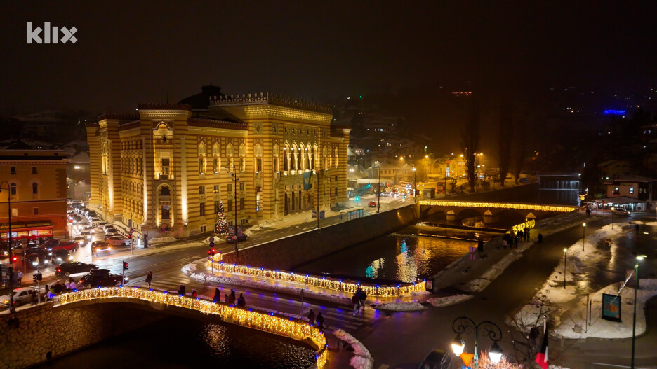 Sarajevo blista u svom novogodišnjem ruhu (Foto: J. B./Klix.ba)