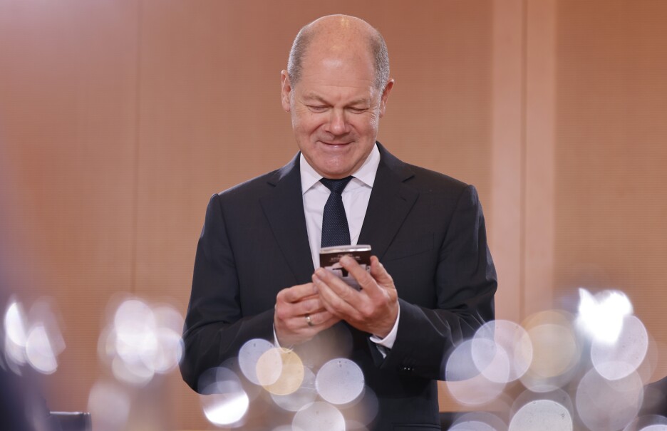 Scholz je odlučio okončati avanturu zvanu semafor koalicija