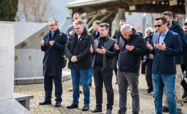 Posjeta Komšića Memorijalnom centru Srebrenica