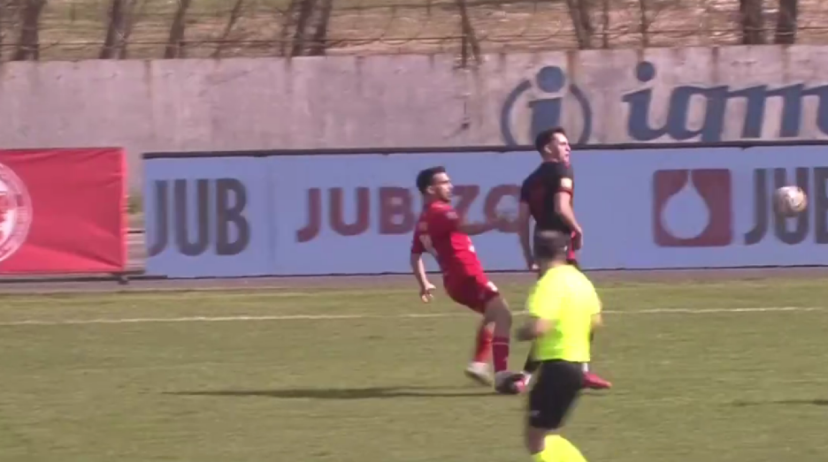 Start Spreme nad Topićem zbog kojeg je zaradio crveni karton (Foto: Screenshot/Arena Sport)