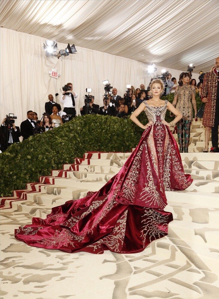 Blake Lively na Met gali 2018. godine (Foto: EPA-EFE)