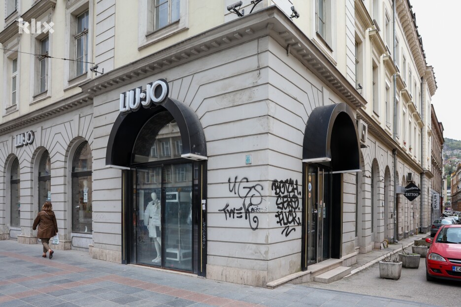 Jedan od zatvorenih poslovnih prostora u Sarajevu (Foto: I. L./Klix.ba)